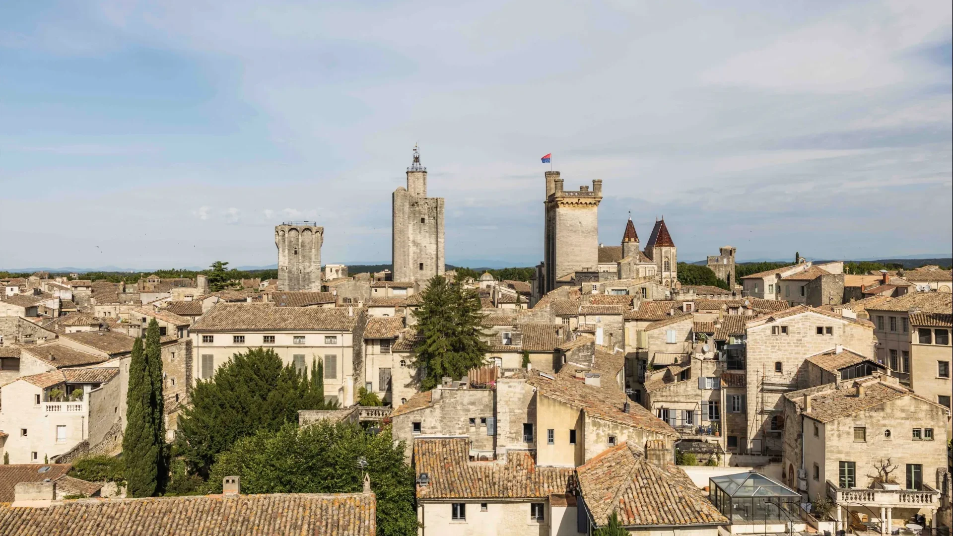 Mairie d'Uzès en pierres dorées